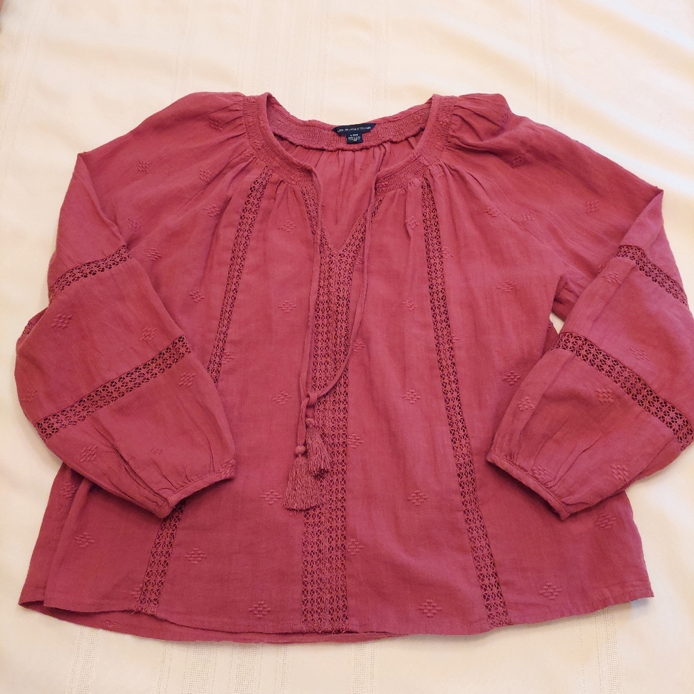 American eagle outfitters peasant boho eyelet mulberry burgundy cotton top.S